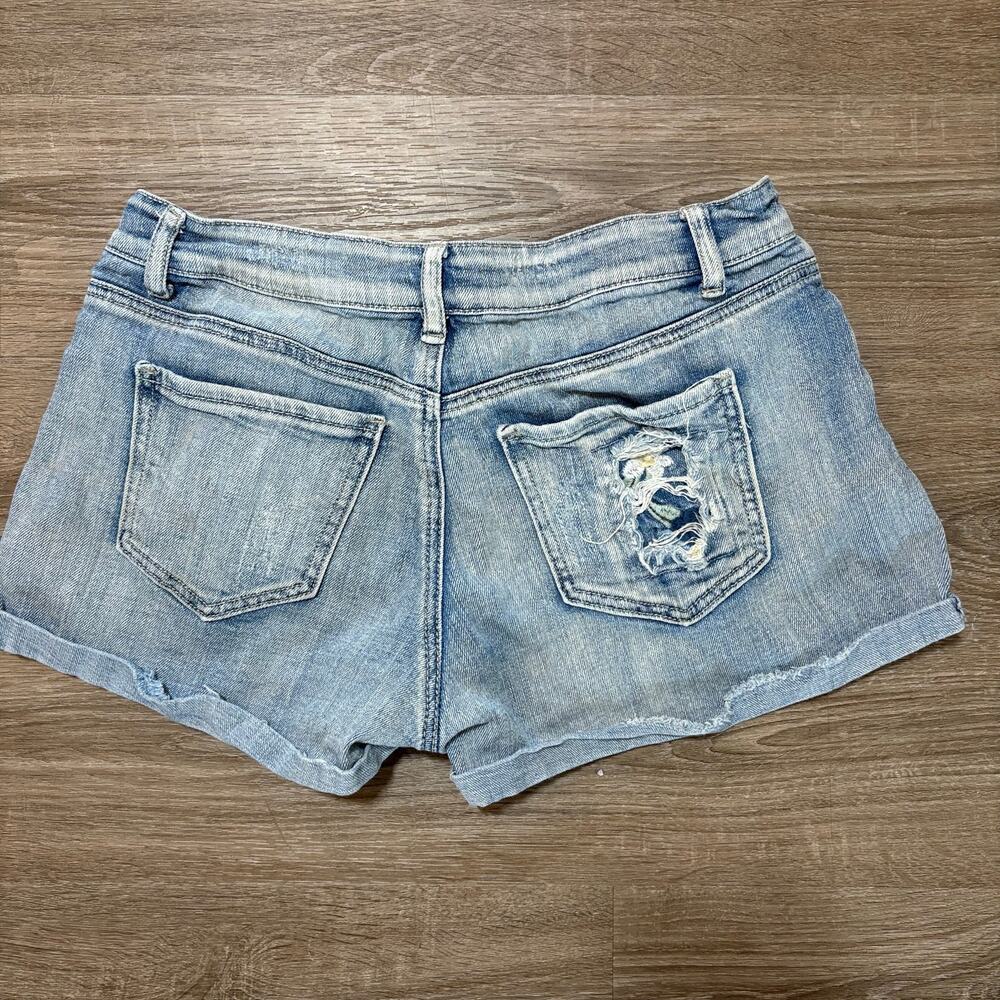 Hippie Laundry Mid Rise Embroidered Denim Shorts Size 30 Boho Festival​ - Picture 6 of 9